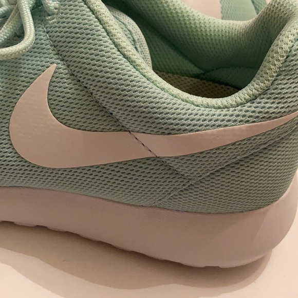 Sold - Picture 8 of 9